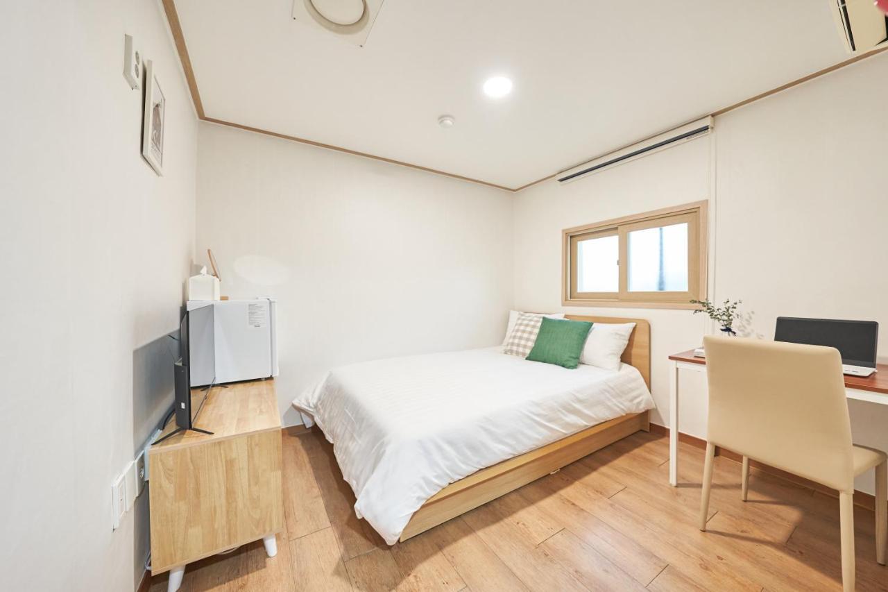 K'Stay Sinchon 首爾 外观 照片