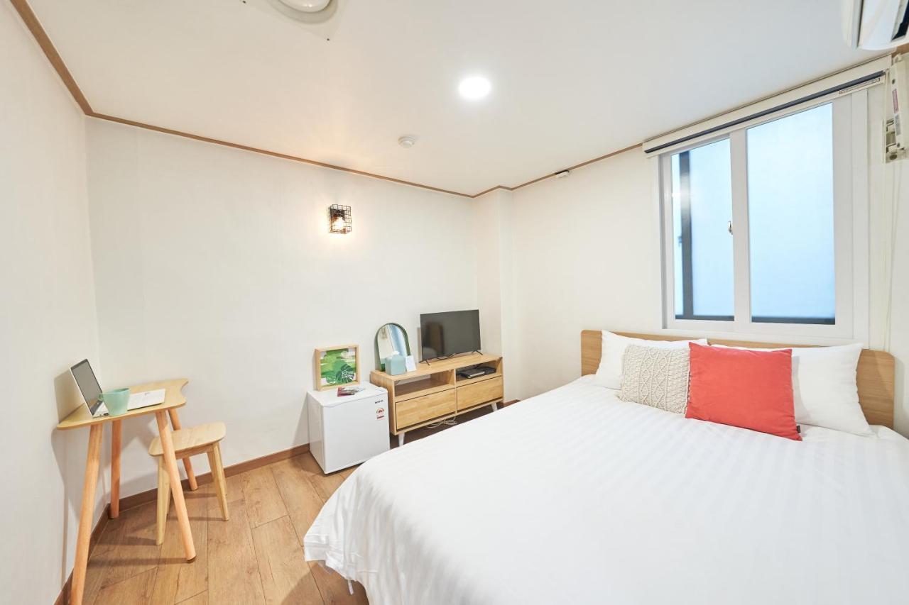 K'Stay Sinchon 首爾 外观 照片