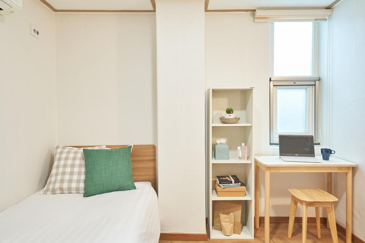 K'Stay Sinchon 首爾 外观 照片