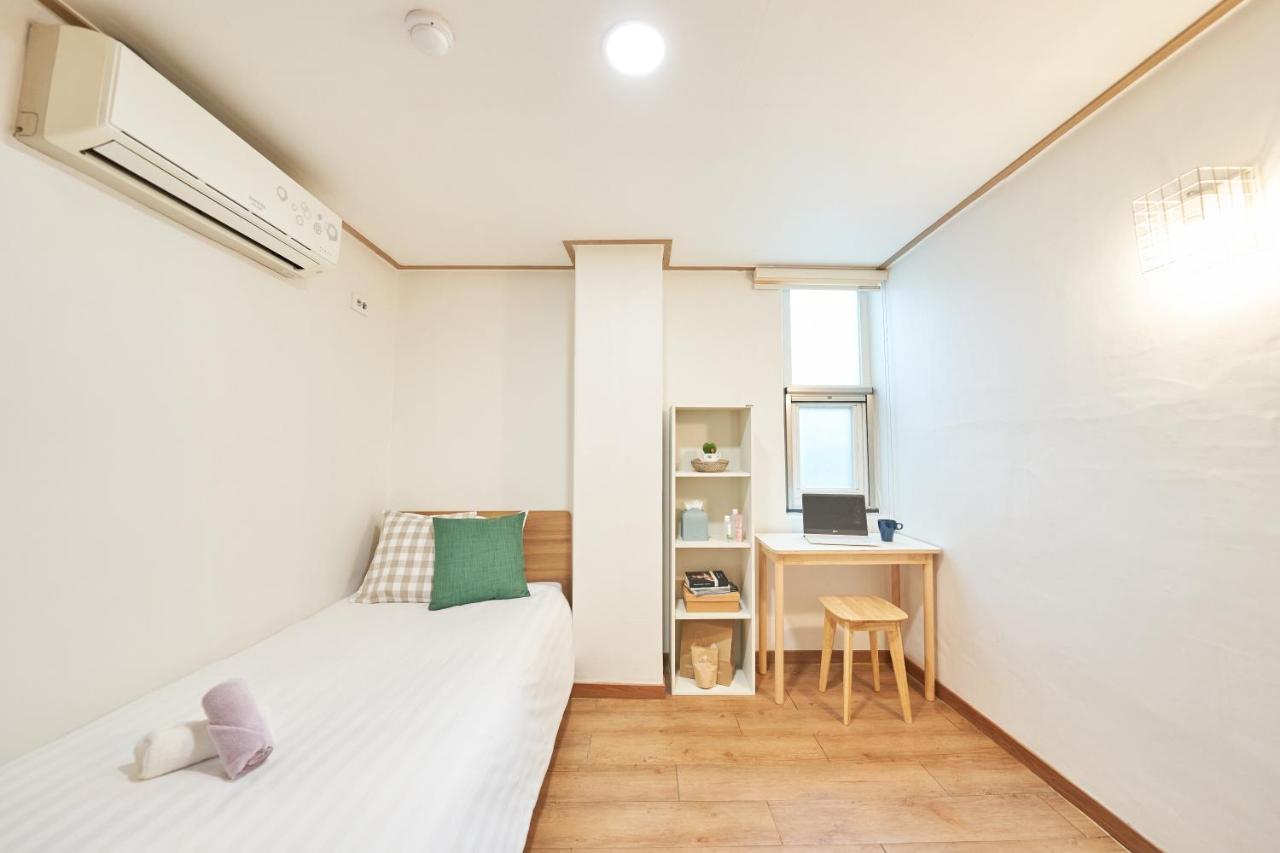 K'Stay Sinchon 首爾 外观 照片